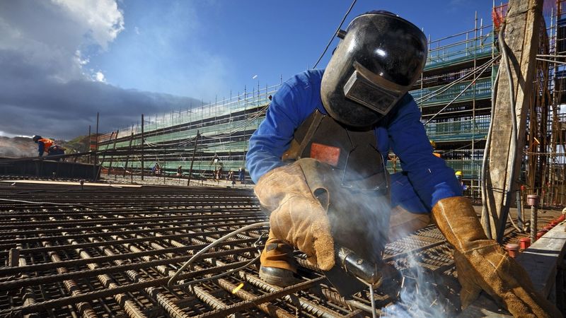 Чему учат и где проходят курсы обучения сварщиков Чему учат и где проходят курсы обучения сварщиков