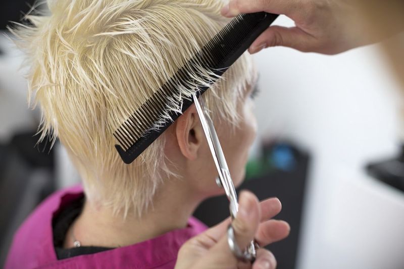 Школа парикмахеров: как найти, где окончить?