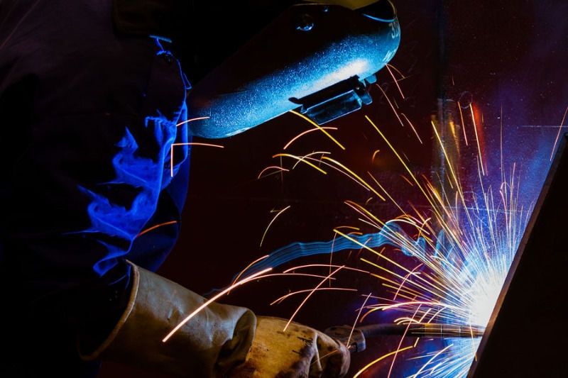 Подскажите, посоветуйте академию газоэлектросварки