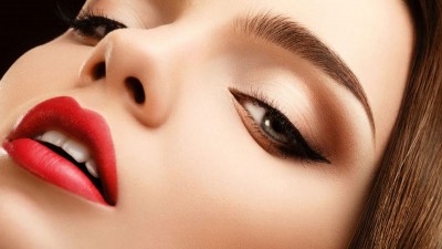 Где найти дешевые (эконом) курсы в лицее макияжа? Недорого, по купону.